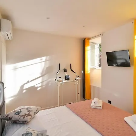 Lovely In The Park Near The Апартаменты *